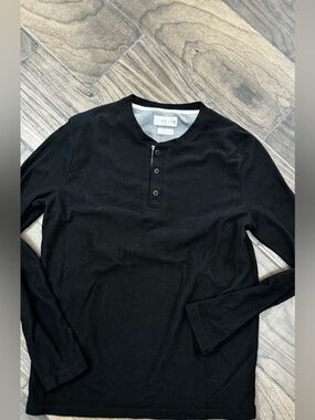 TRULY Black Long-Sleeve Henley Top